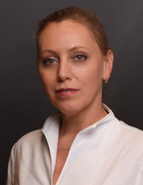 Dr. Elena Peters